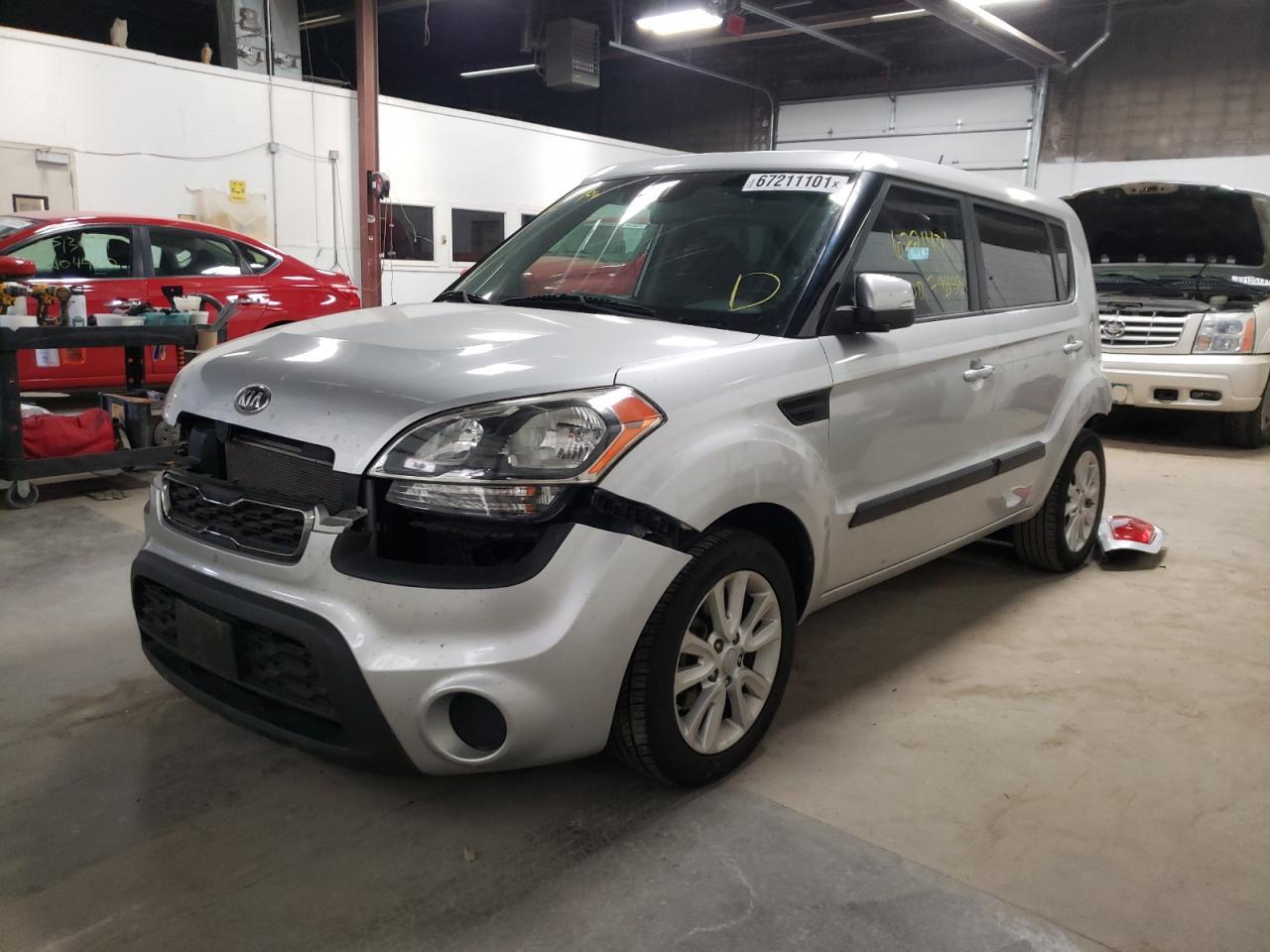 Photo 2 from auction – 2013 KIA SOUL + with VIN KNDJT2A69D7546450