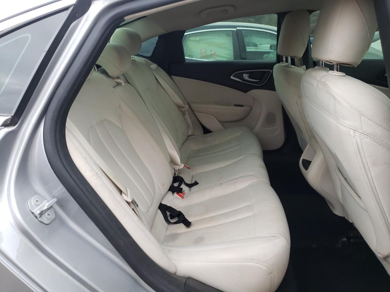 Photo 6 from auction – 2015 CHRYSLER 200 with VIN 1C3CCCAB9FN554031