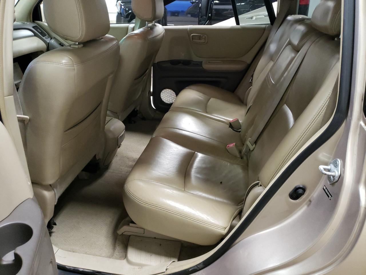 Photo 6 from auction – 2005 TOYOTA HIGHLANDER with VIN JTEDD21A850108412