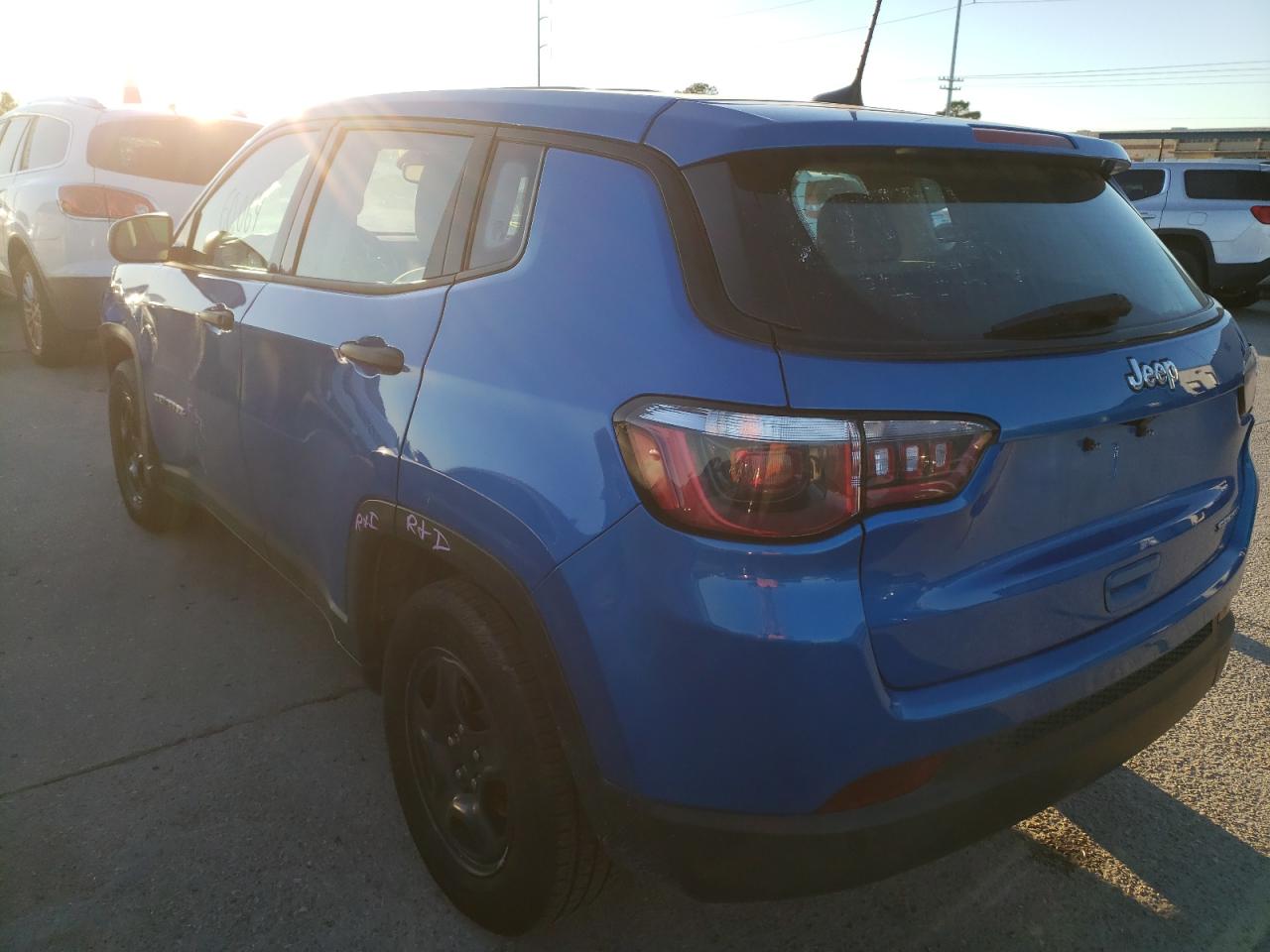 Photo 3 from auction – 2019 JEEP COMPASS SP with VIN 3C4NJCAB5KT770849