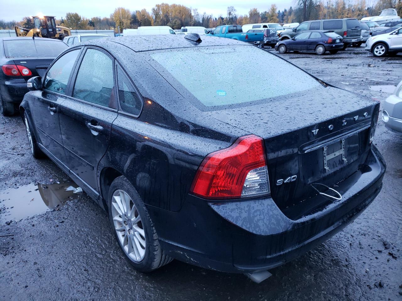 Photo 3 from auction – 2011 VOLVO S40 T5 with VIN YV1672MS4B2536285