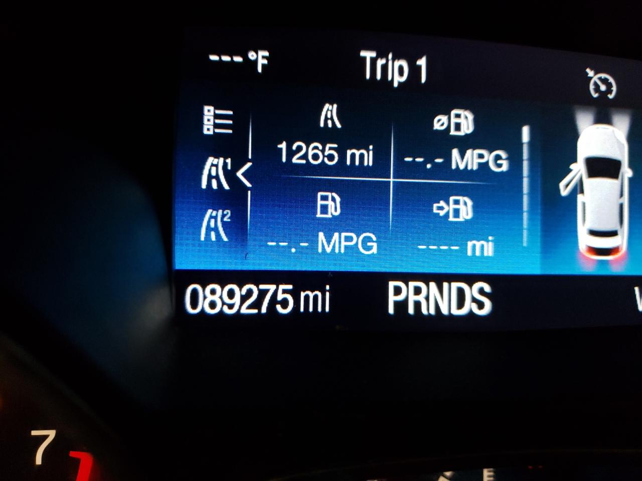 Photo 8 from auction – 2017 FORD ESCAPE SE with VIN 1FMCU9GD8HUB53031