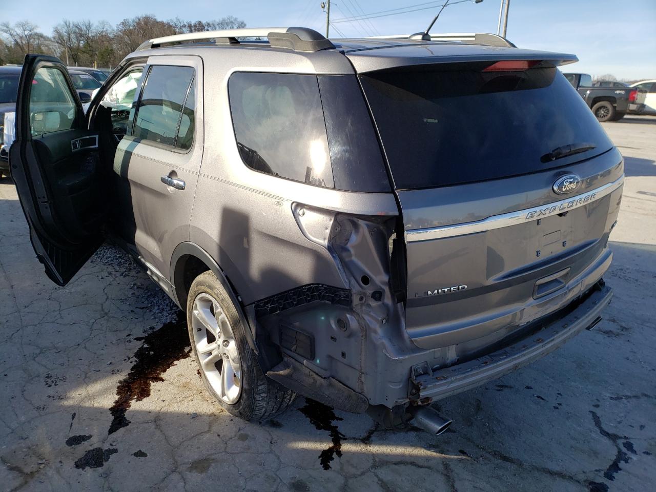 Photo 3 from auction – 2014 FORD EXPLORER L with VIN 1FM5K8F83EGB34426