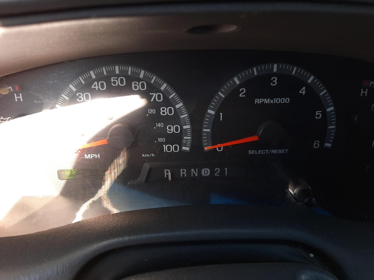 Photo 8 from auction – 2001 FORD EXPEDITION with VIN 1FMRU15W61LA34504