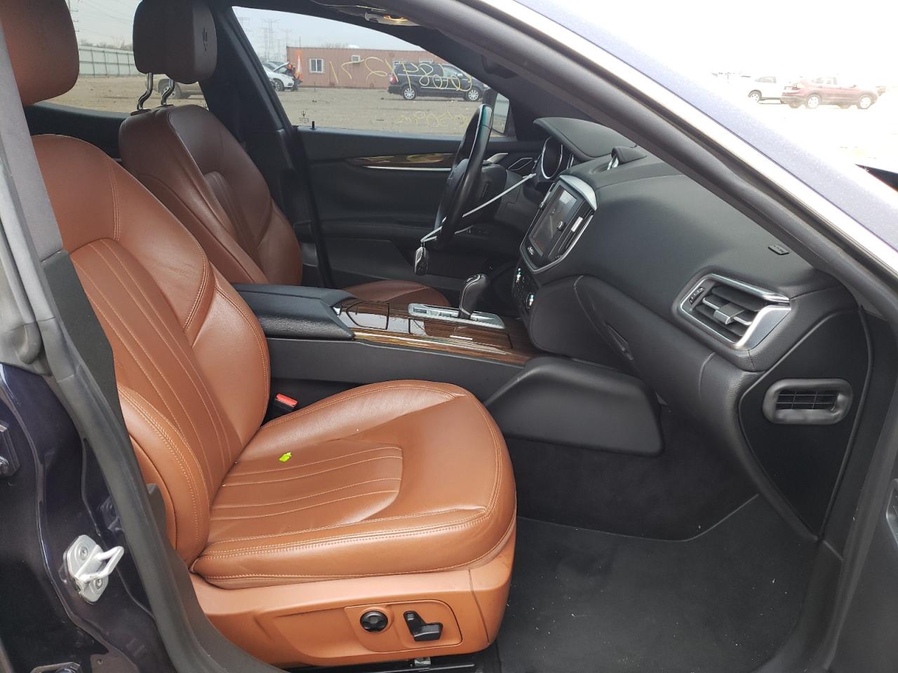 Photo 5 from auction – 2015 MASERATI GHIBLI with VIN ZAM57XSA1F1145255