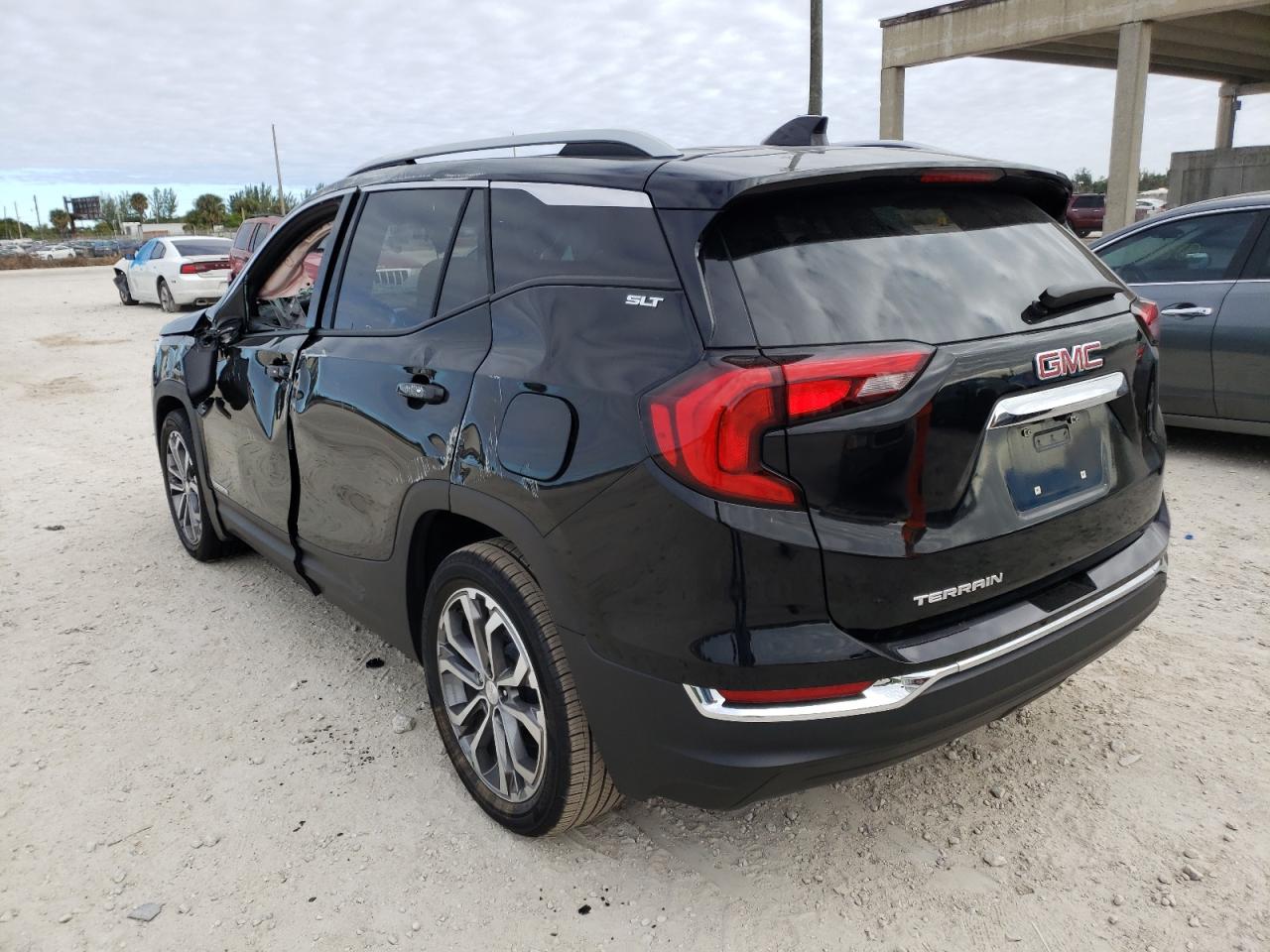 Photo 3 from auction – 2021 GMC TERRAIN SL with VIN 3GKALPEV2ML349733