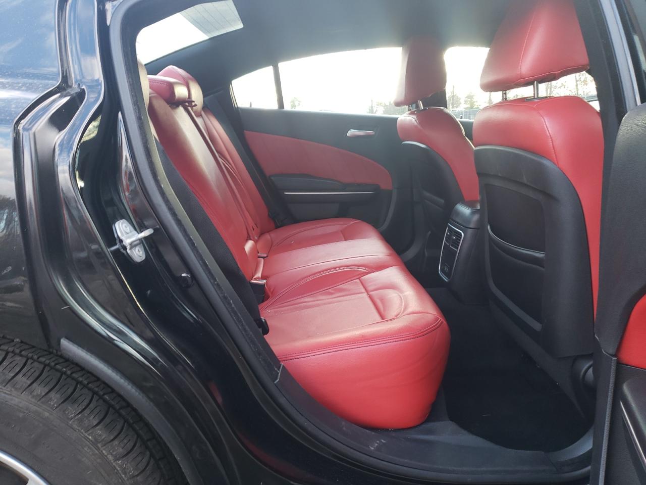 Foto 6 de la subasta – 2015 DODGE CHARGER SE con VIN 2C3CDXBG2FH927577