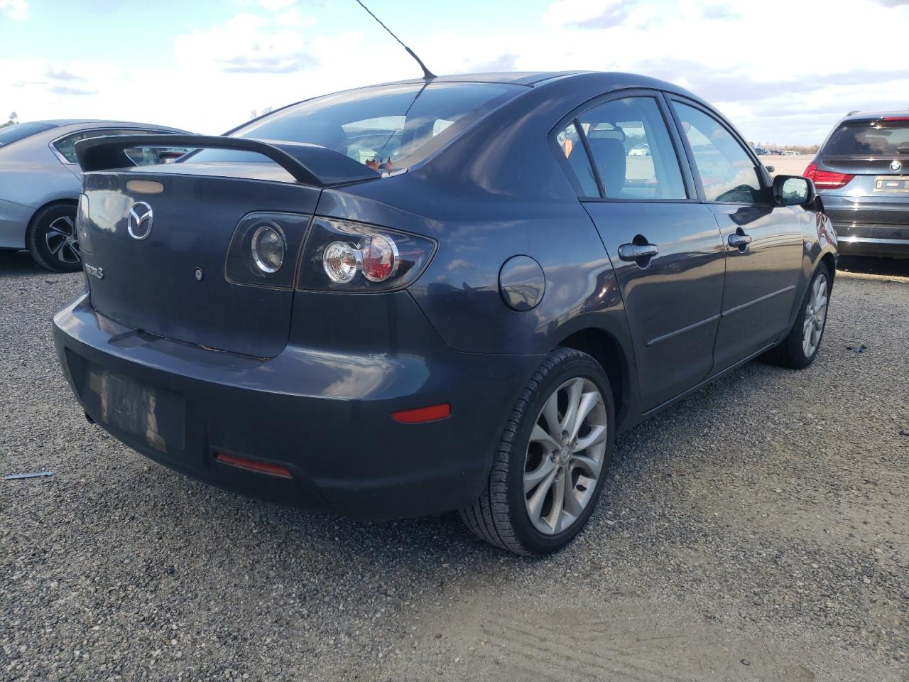 Photo 4 from auction – 2008 MAZDA 3 I with VIN JM1BK32FX81112381