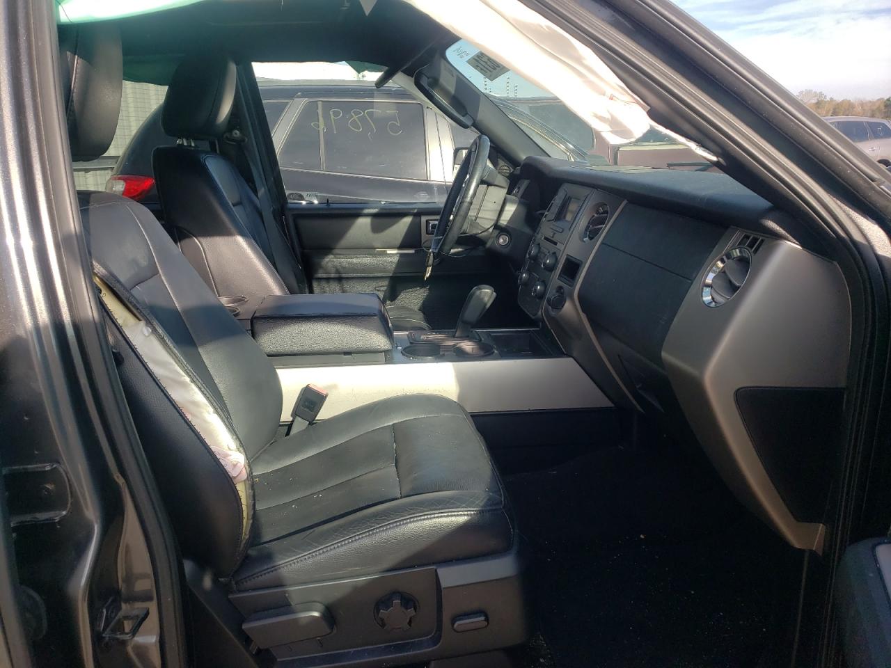 Photo 5 from auction – 2015 FORD EXPEDITION with VIN 1FMJU1HT4FEF02949