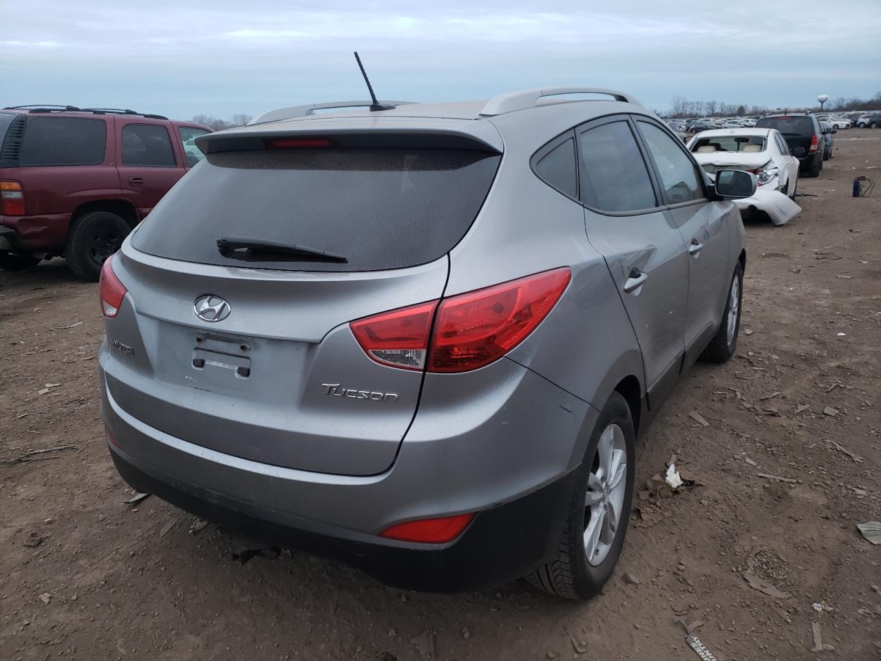 Photo 4 from auction – 2011 HYUNDAI TUCSON GLS with VIN KM8JU3AC4BU193697