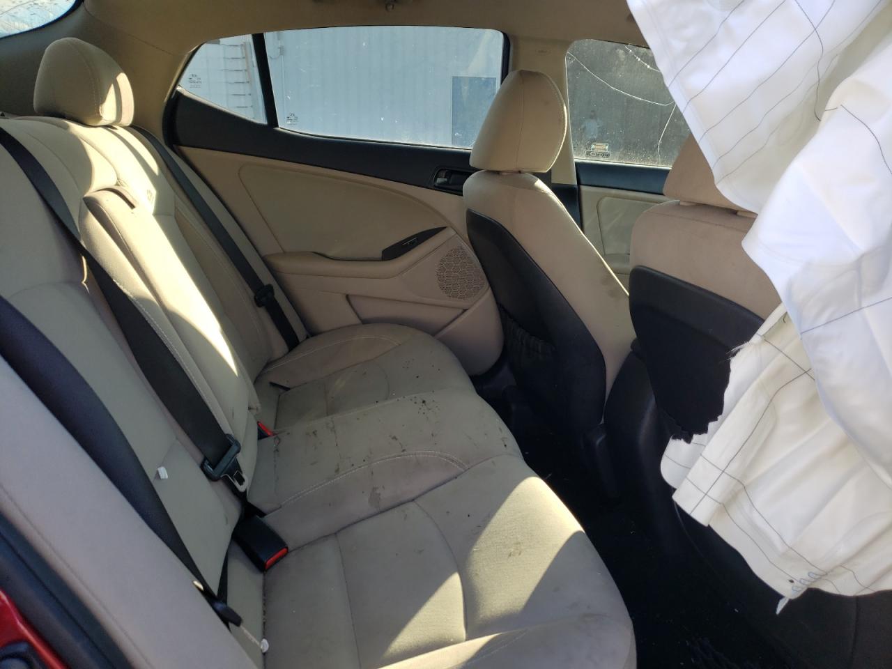 Photo 6 from auction – 2015 KIA OPTIMA with VIN 5XXGM4A73FG356276