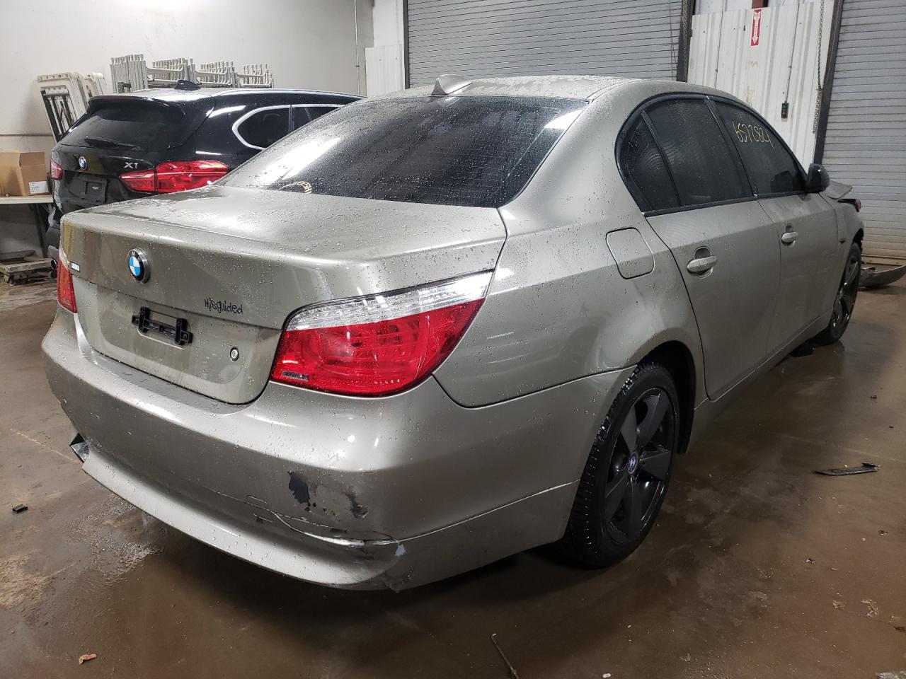 Photo 4 from auction – 2006 BMW 530 XI with VIN WBANF73536CG69374