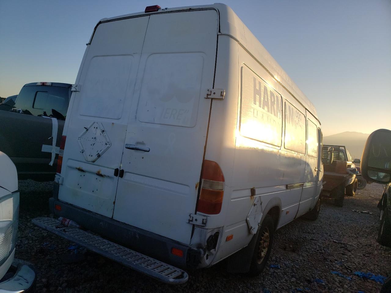 Photo 4 from auction – 2005 DODGE SPRINTER 2 with VIN WD0PD744555808919