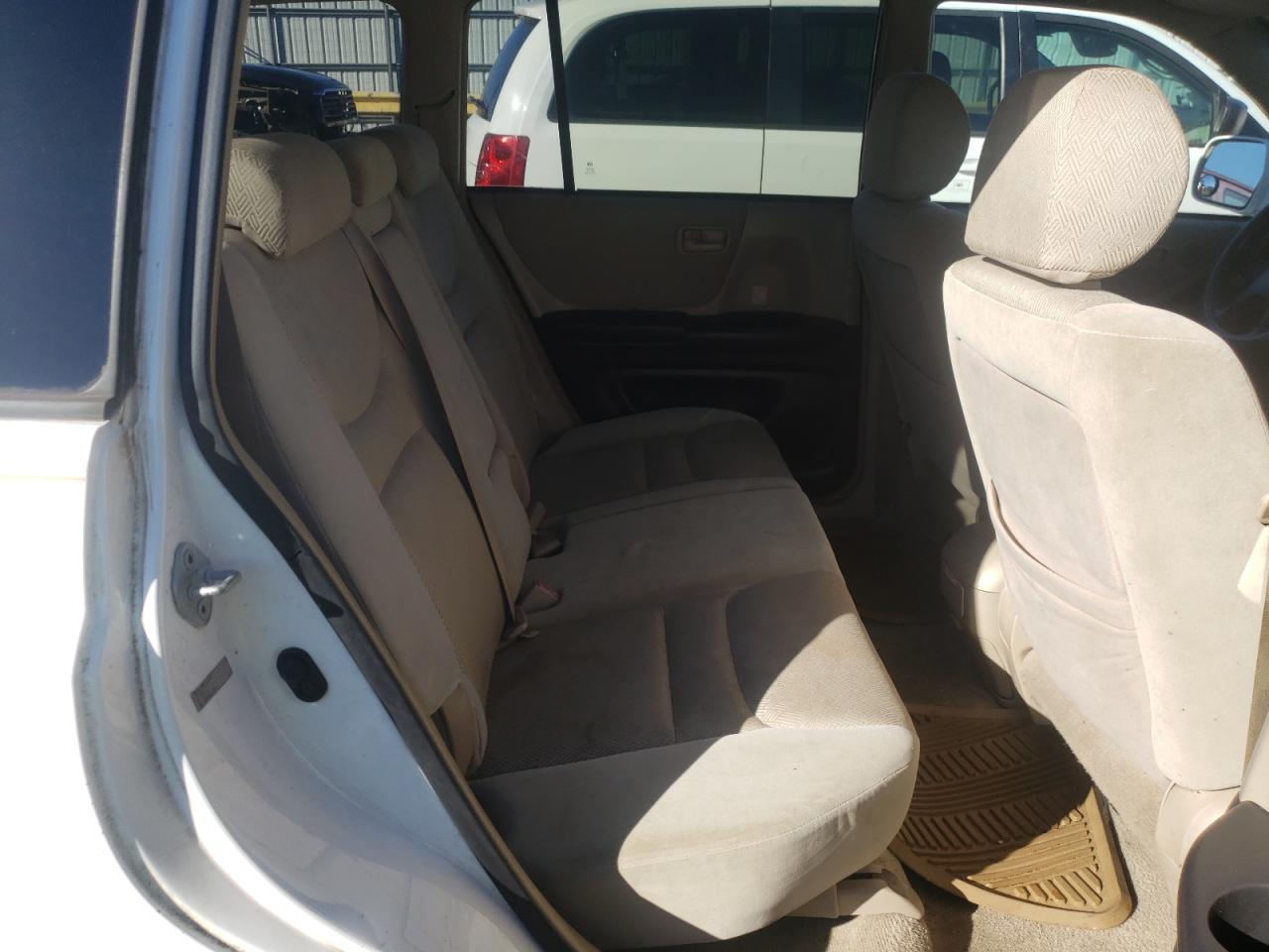 Photo 6 from auction – 2003 TOYOTA HIGHLANDER with VIN JTEGF21A630089539