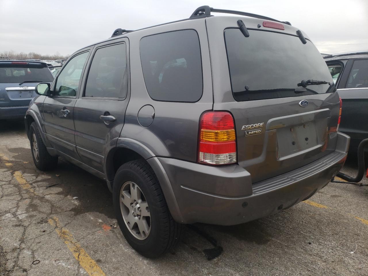 Photo 3 from auction – 2004 FORD ESCAPE LIM with VIN 1FMCU94124KA88841