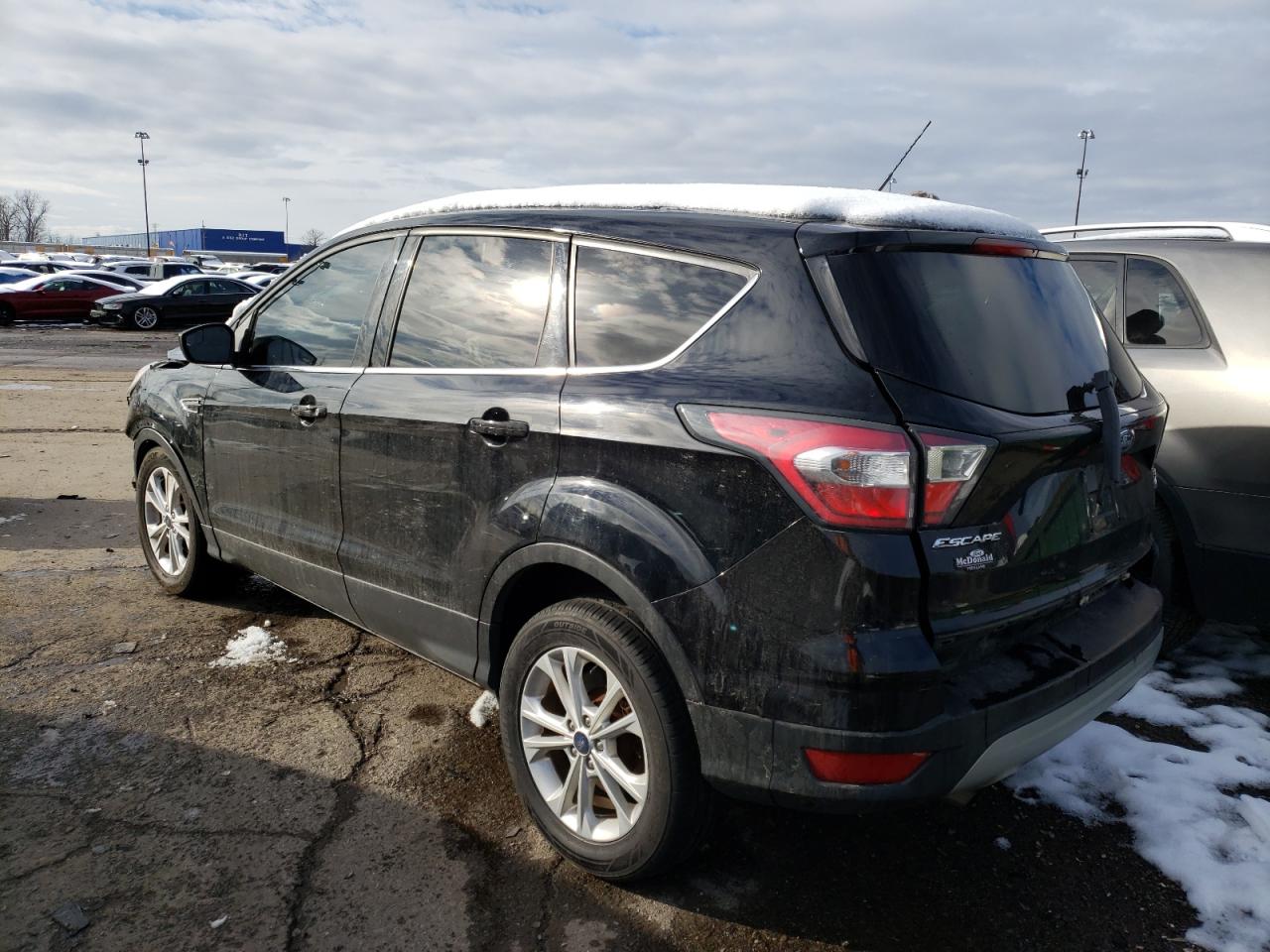 Photo 3 from auction – 2017 FORD ESCAPE SE with VIN 1FMCU0GD2HUA00723