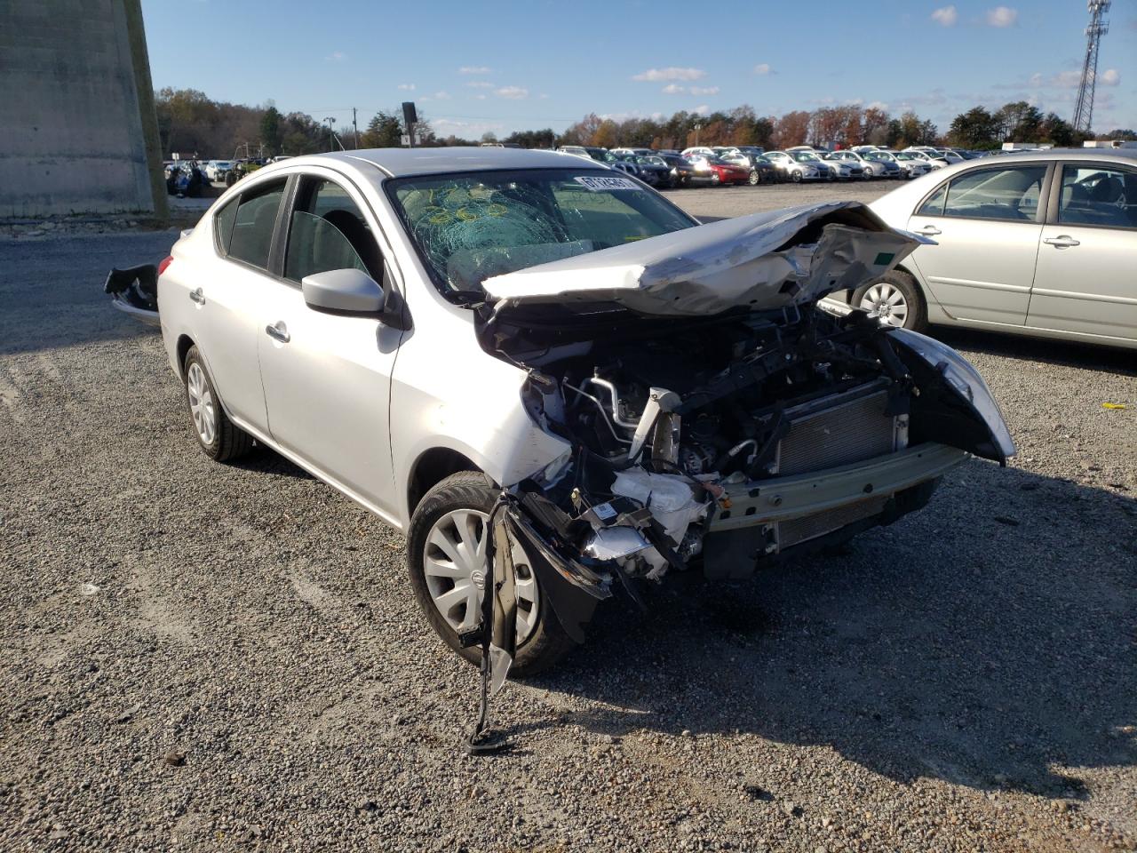 NISSAN VERSA S 2018 with VIN 3N1CN7AP8JL876292 - Photo from auction