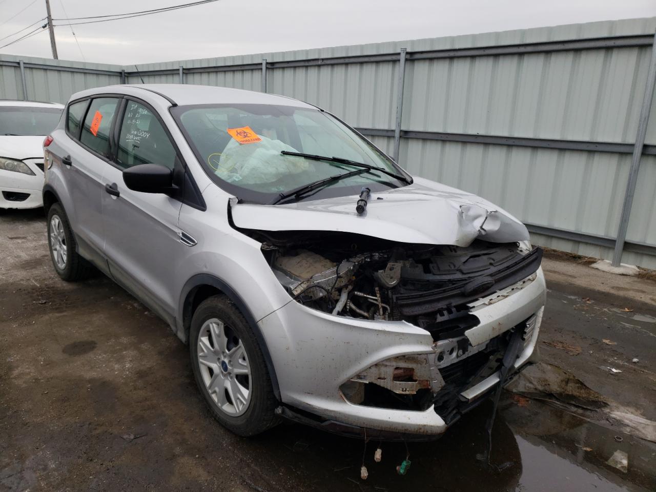 FORD ESCAPE S 2015 with VIN 1FMCU0F71FUB60004 - Photo from auction