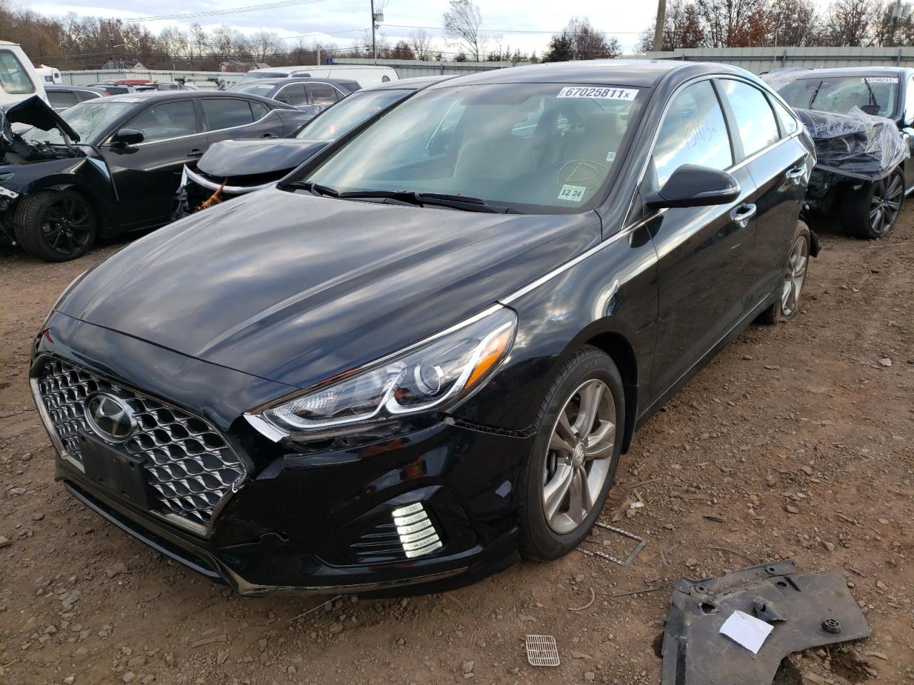 Photo 2 from auction – 2019 HYUNDAI SONATA LIM with VIN 5NPE34AF3KH811630