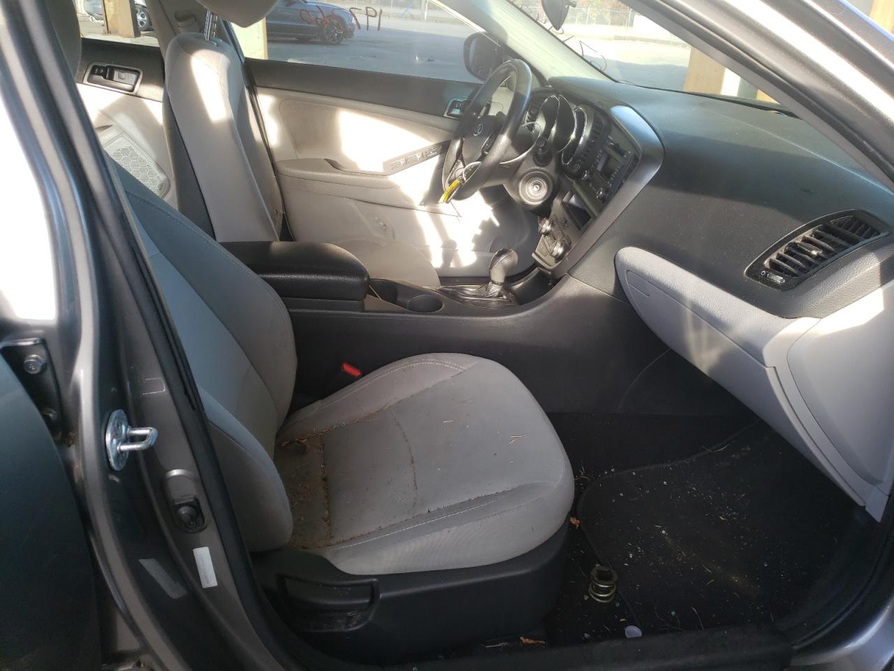 Photo 5 from auction – 2013 KIA OPTIMA LX with VIN 5XXGM4A75DG182546