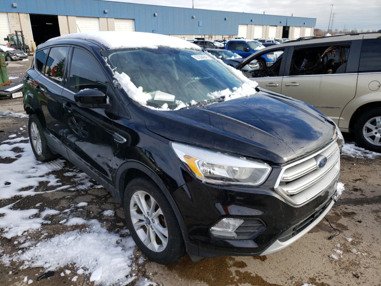 FORD ESCAPE SE 2017 with VIN 1FMCU0GD2HUA00723 - Photo from auction