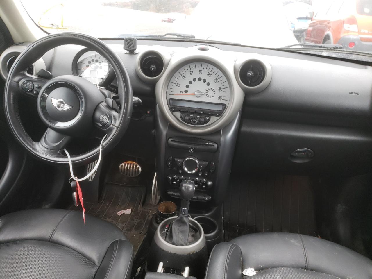 Photo 9 from auction – 2011 MINI COOPER S C with VIN WMWZC5C52BWL52528