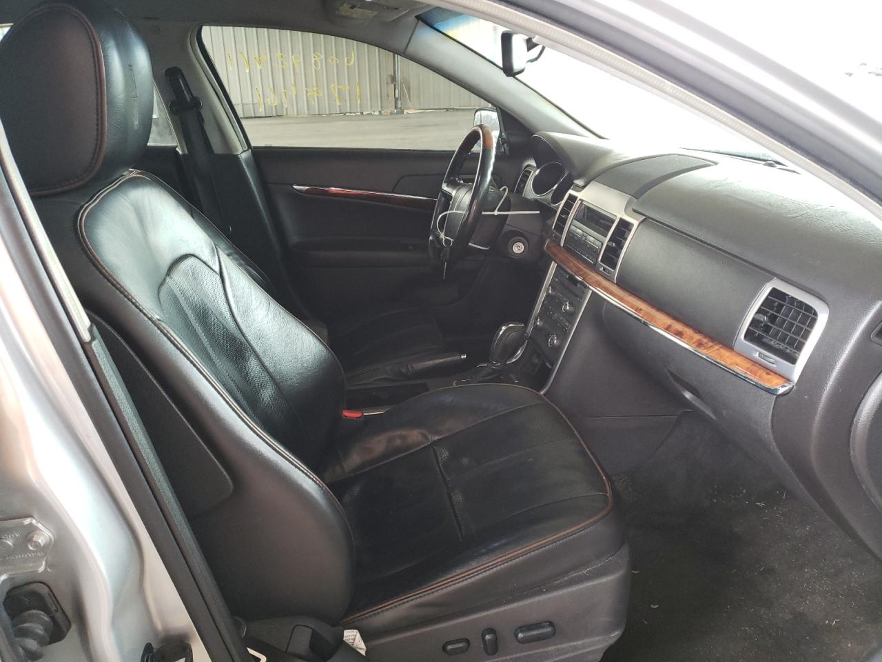 Photo 5 from auction – 2010 LINCOLN MKZ with VIN 3LNHL2GC8AR652027
