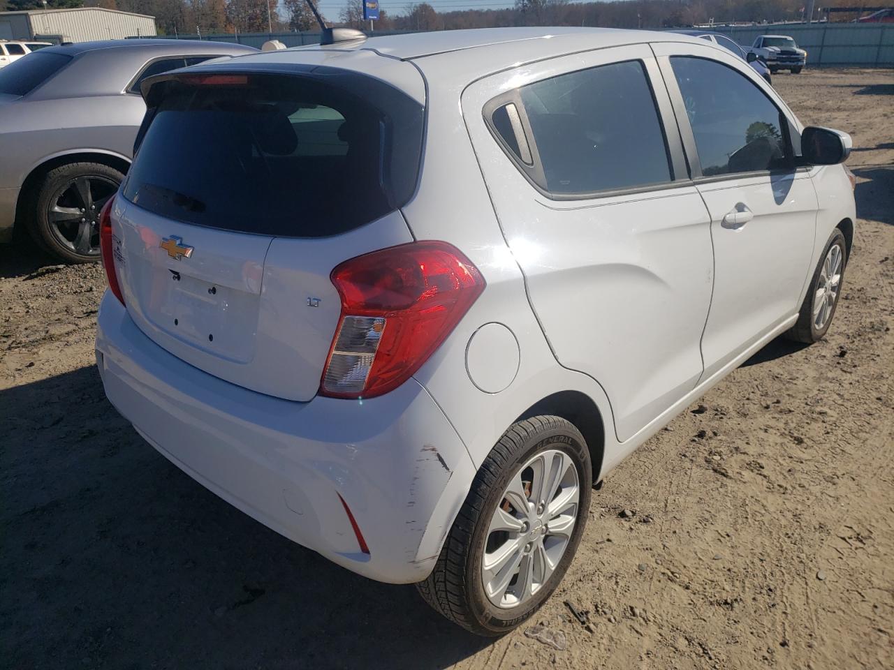 Foto 4 de la subasta – 2017 CHEVROLET SPARK 1LT con VIN KL8CD6SA8HC818475