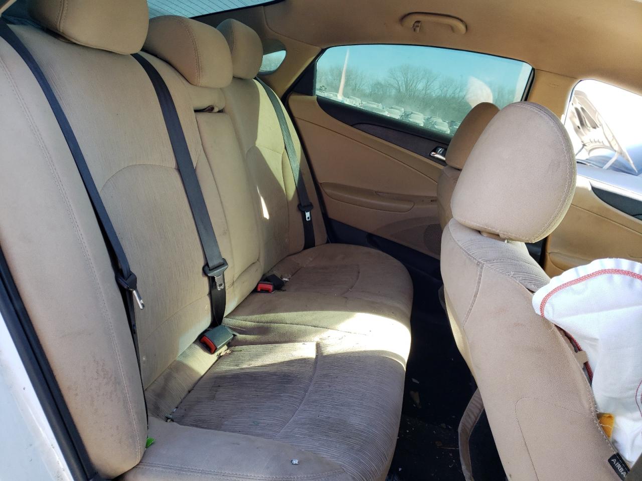 Photo 6 from auction – 2011 HYUNDAI SONATA GLS with VIN 5NPEB4AC4BH063351
