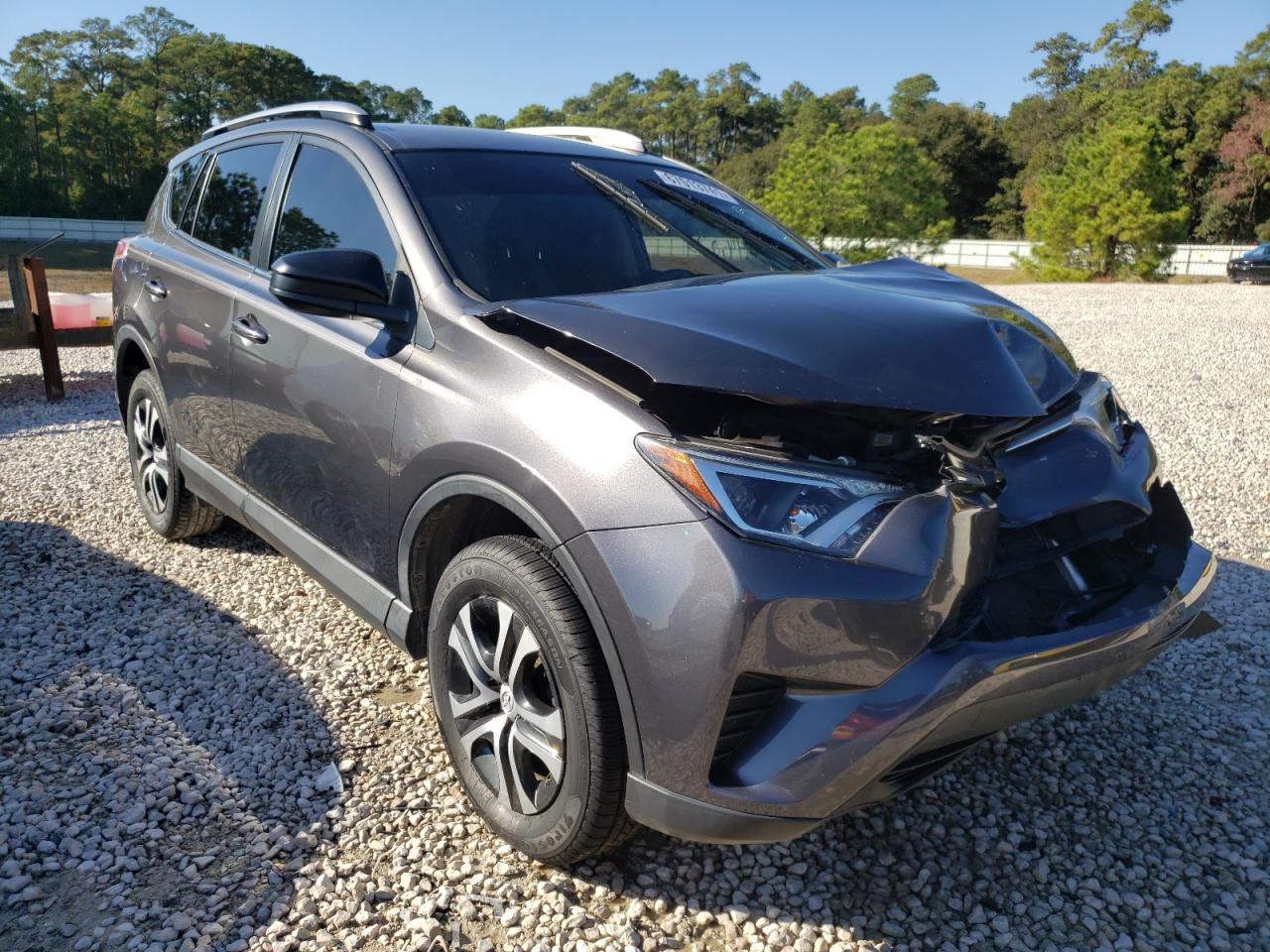Photo 1 from auction – 2017 TOYOTA RAV4 LE with VIN JTMZFREV2HJ103974