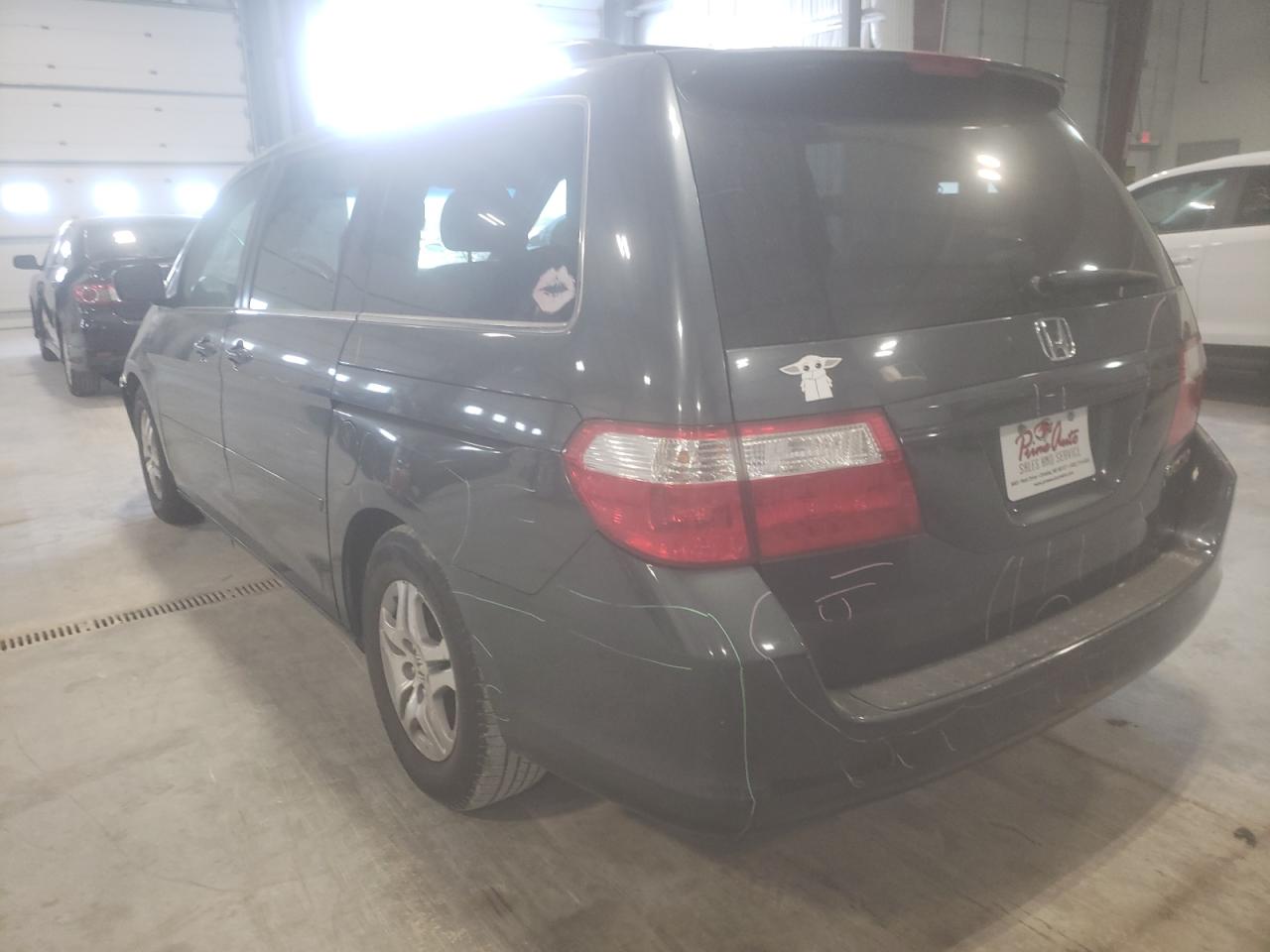 Photo 3 from auction – 2005 HONDA ODYSSEY EX with VIN 5FNRL38755B135324