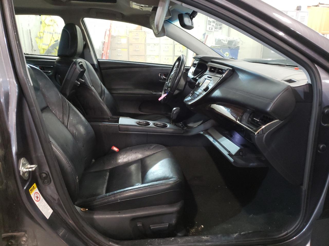 Photo 5 from auction – 2013 TOYOTA AVALON BAS with VIN 4T1BK1EB1DU016852