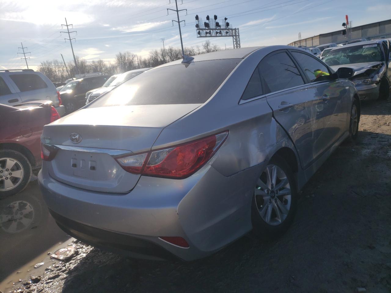 Photo 4 from auction – 2014 HYUNDAI SONATA GLS with VIN 5NPEB4AC8EH832759