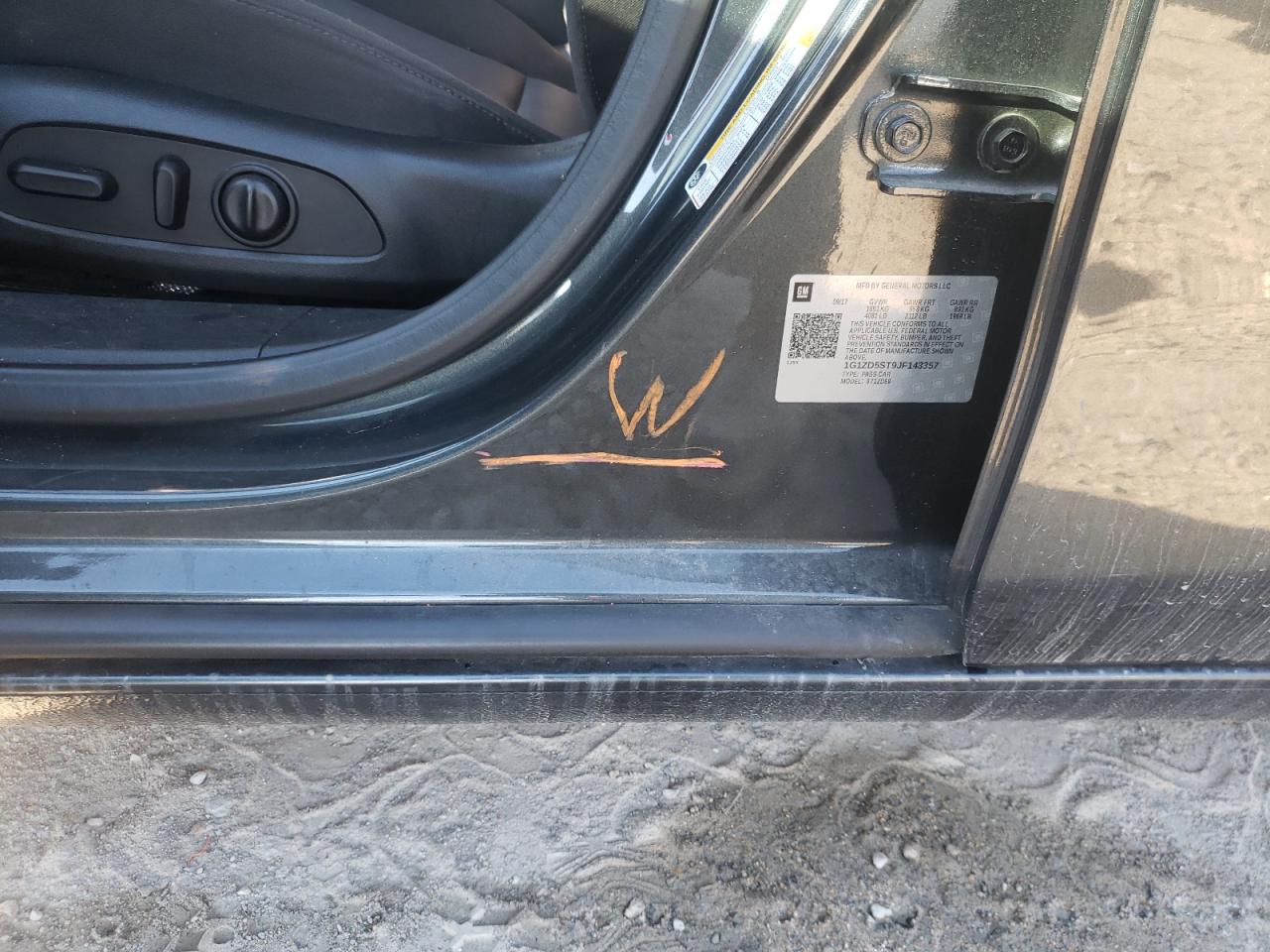Photo 9 from auction – 2018 CHEVROLET MALIBU LT with VIN 1G1ZD5ST9JF143357