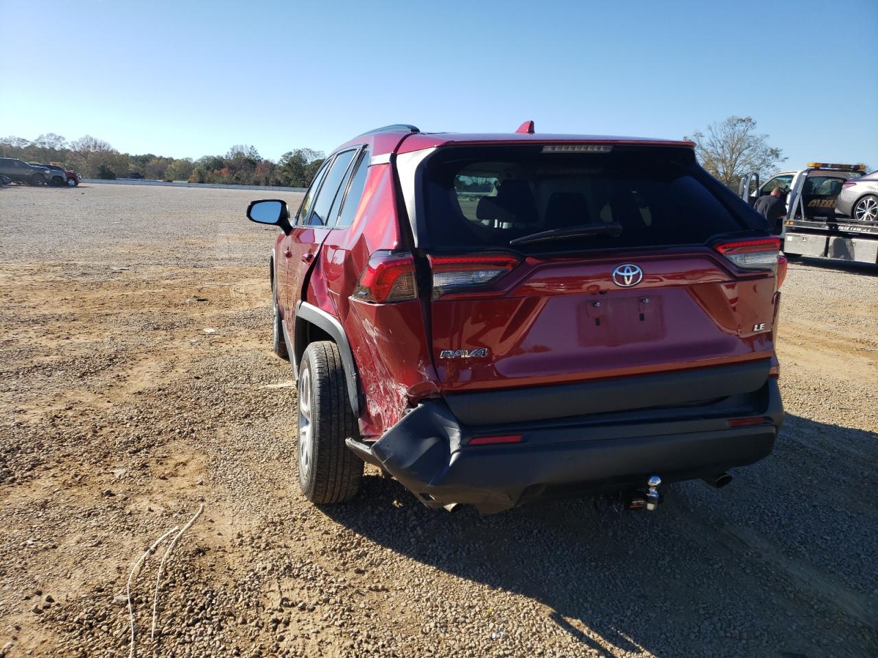Photo 9 from auction – 2019 TOYOTA RAV4 LE with VIN 2T3H1RFV0KW013353