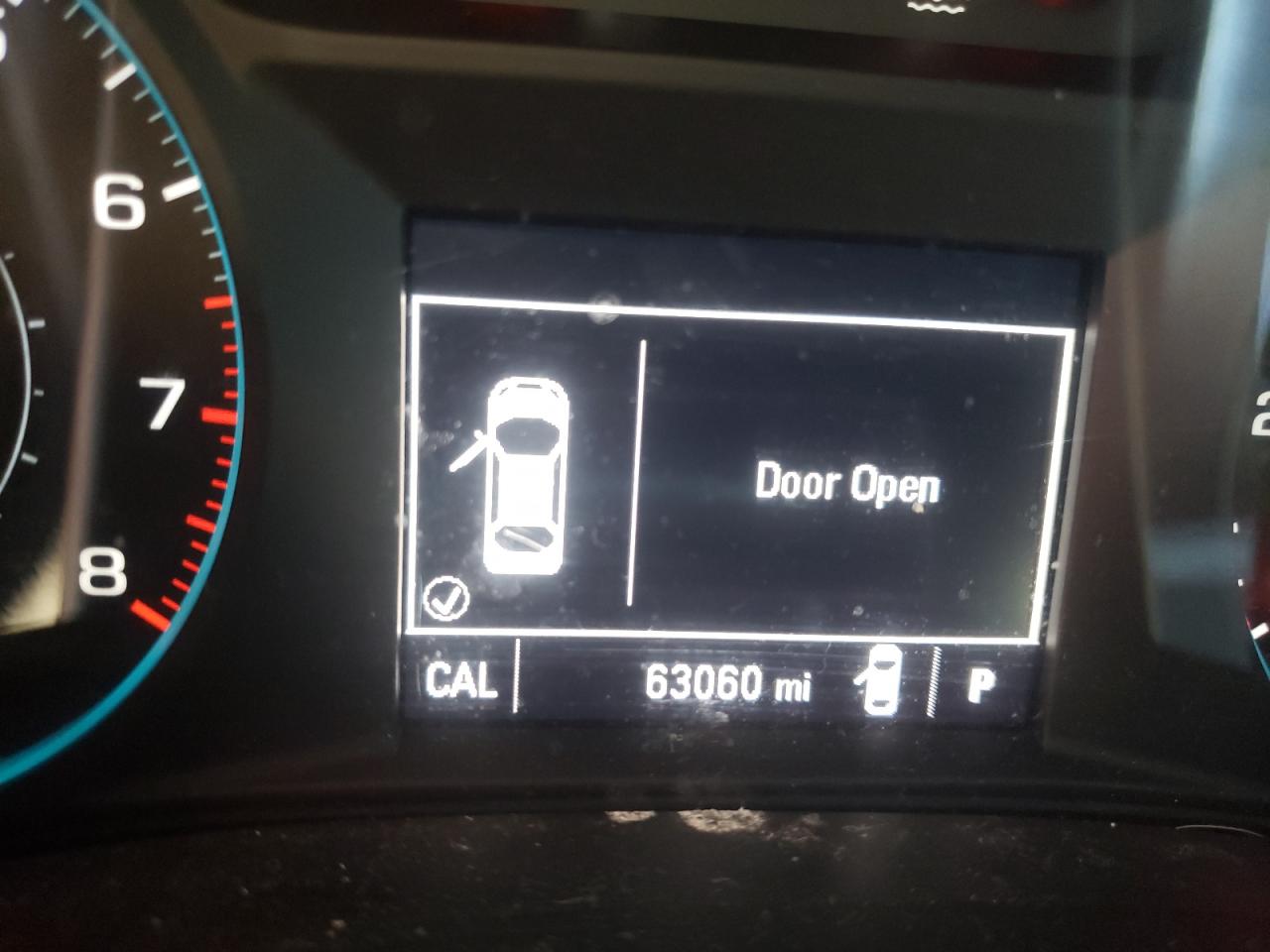 Photo 8 from auction – 2018 CHEVROLET MALIBU LT with VIN 1G1ZD5ST9JF143357