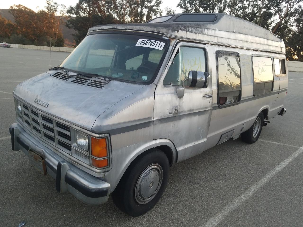 Photo 2 from auction – 1990 DODGE RAM VAN B3 with VIN 2B6KB31Z8LK729775