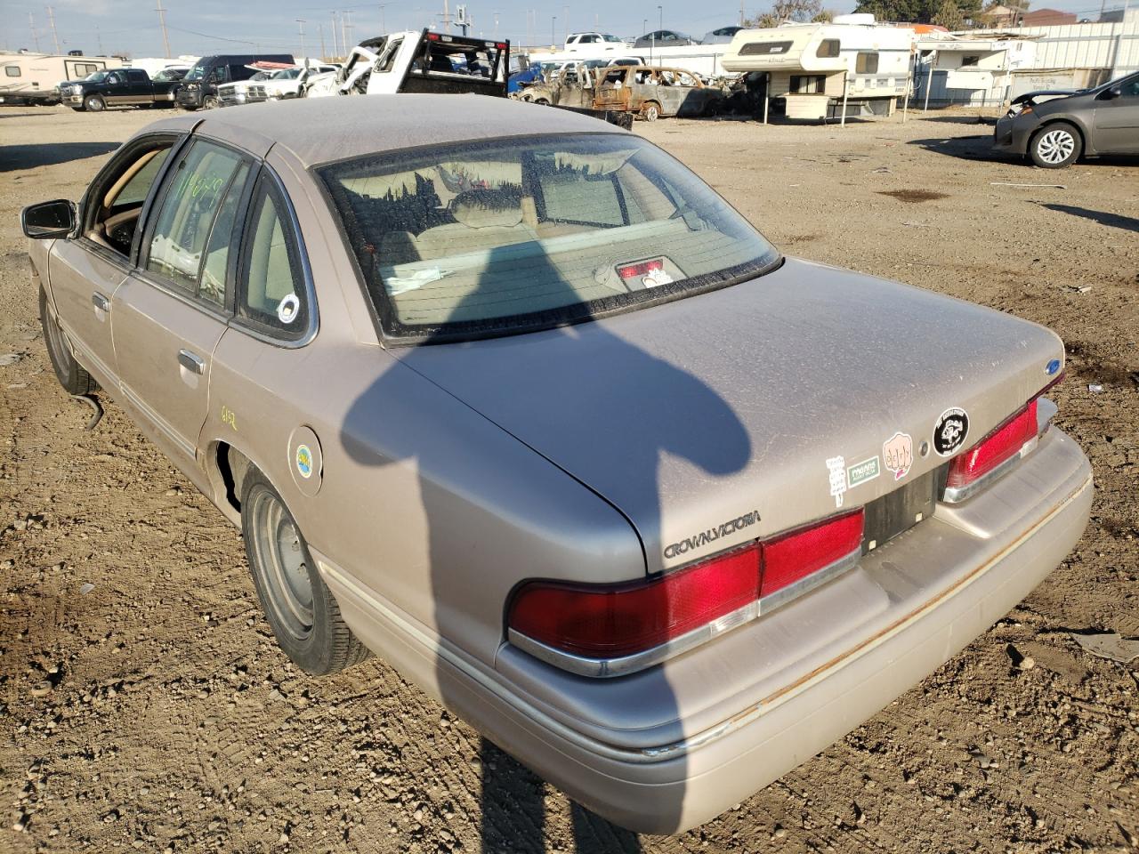 Photo 3 from auction – 1997 FORD CROWN VICT with VIN 2FALP73W2VX123783
