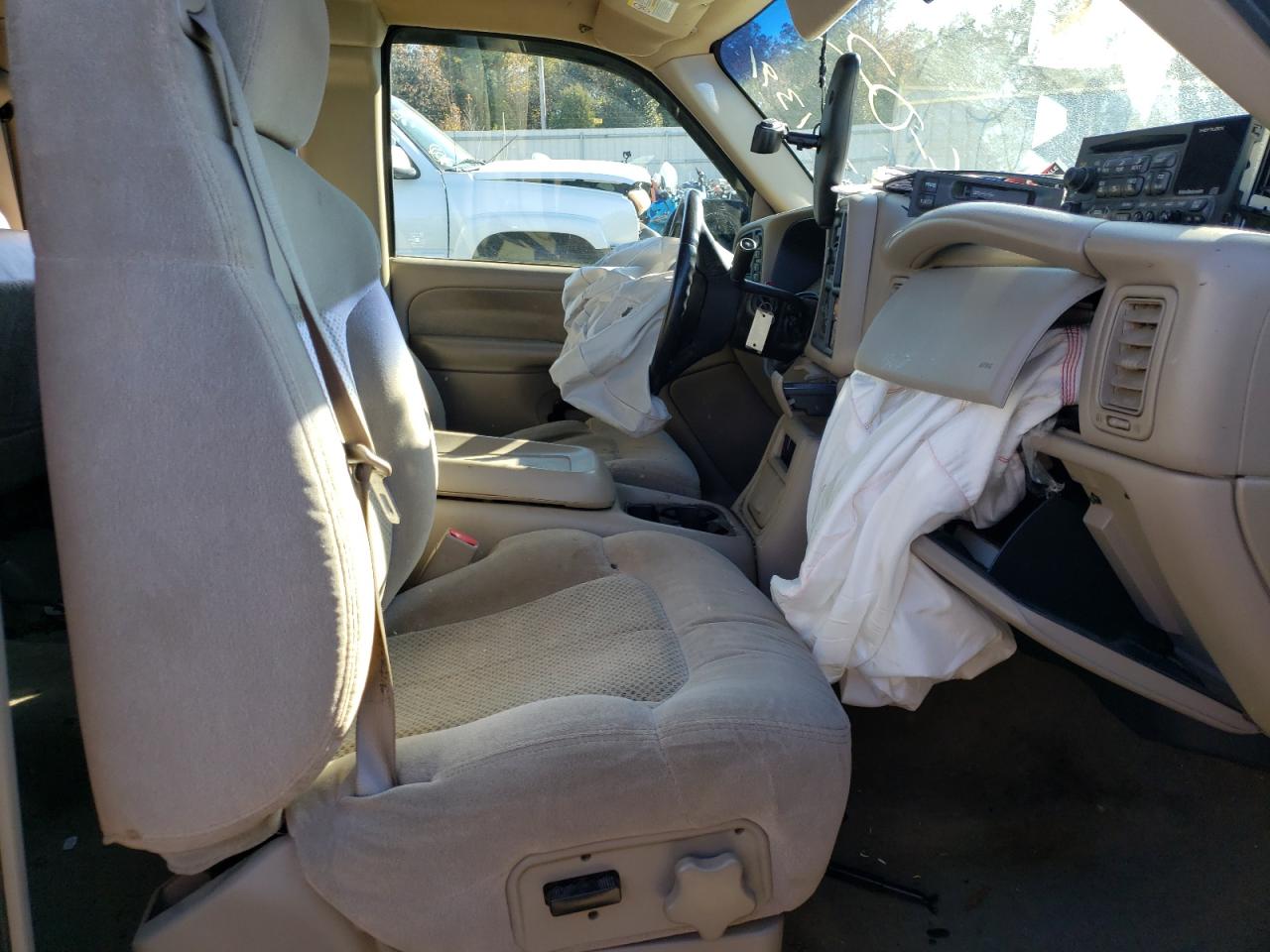 Foto 5 de la subasta – 2002 CHEVROLET SILVERADO con VIN 2GCEK19T521315421