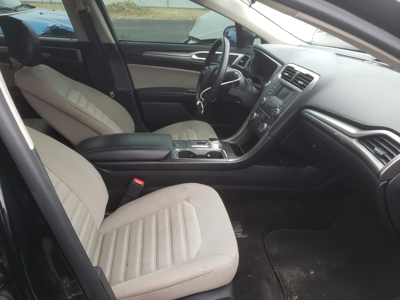 Photo 5 from auction – 2018 FORD FUSION S with VIN 3FA6P0G75JR139251