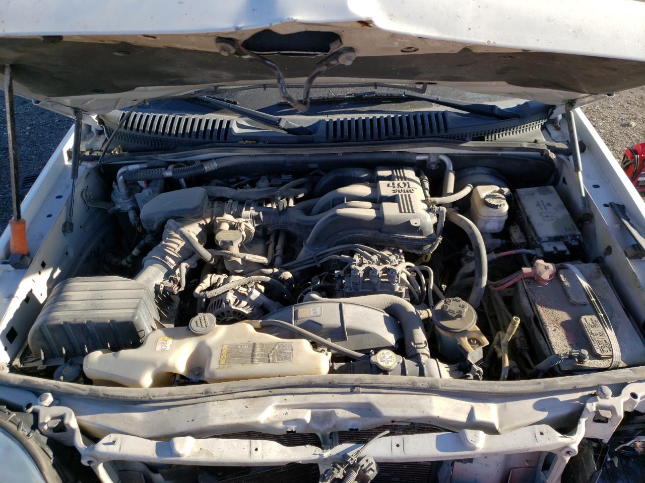Photo 7 from auction – 2010 MERCURY MOUNTAINEE with VIN 4M2EN4JE5AUJ00737