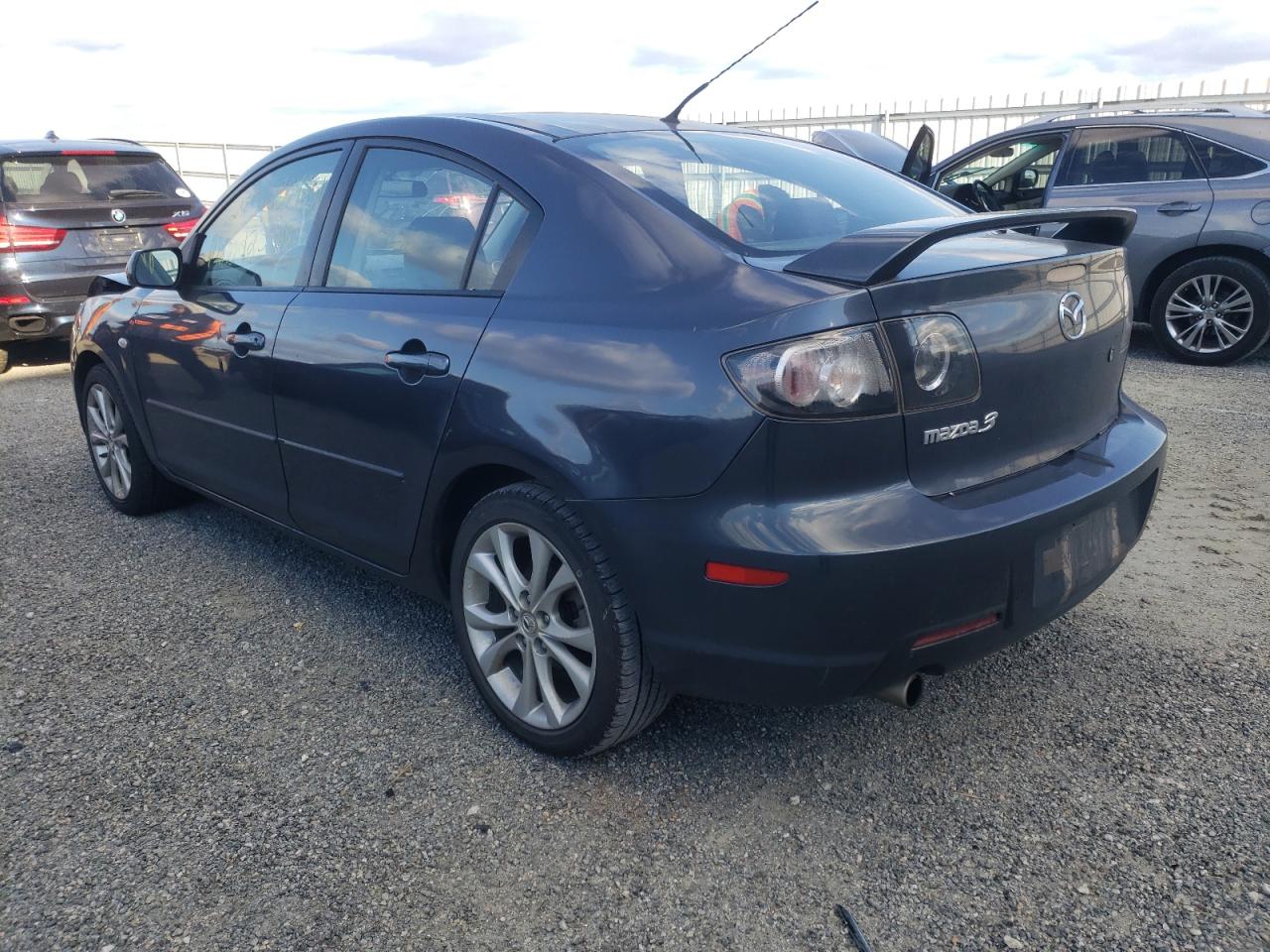Photo 3 from auction – 2008 MAZDA 3 I with VIN JM1BK32FX81112381