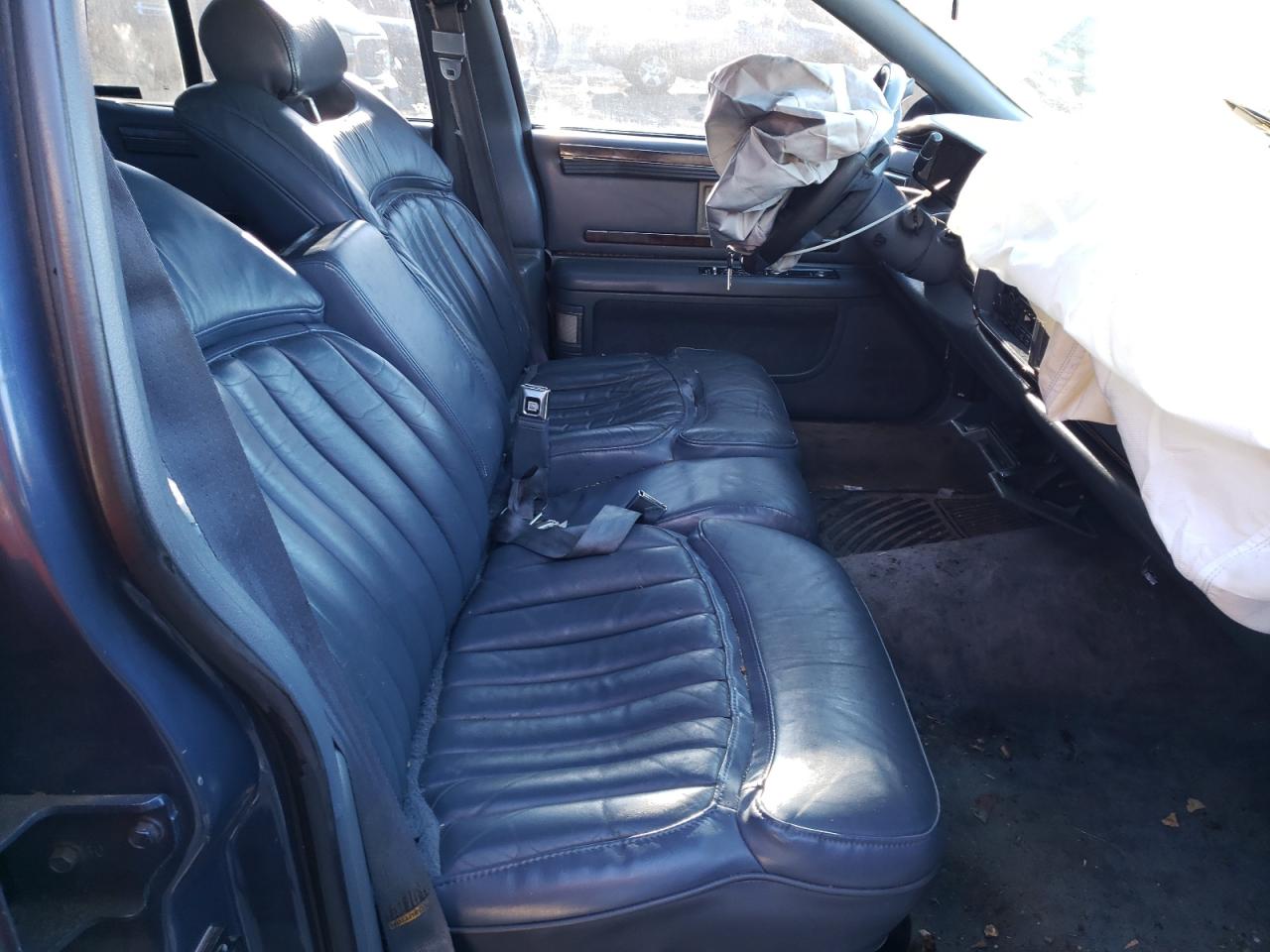 Photo 5 from auction – 1995 BUICK ROADMASTER with VIN 1G4BN52PXSR407271