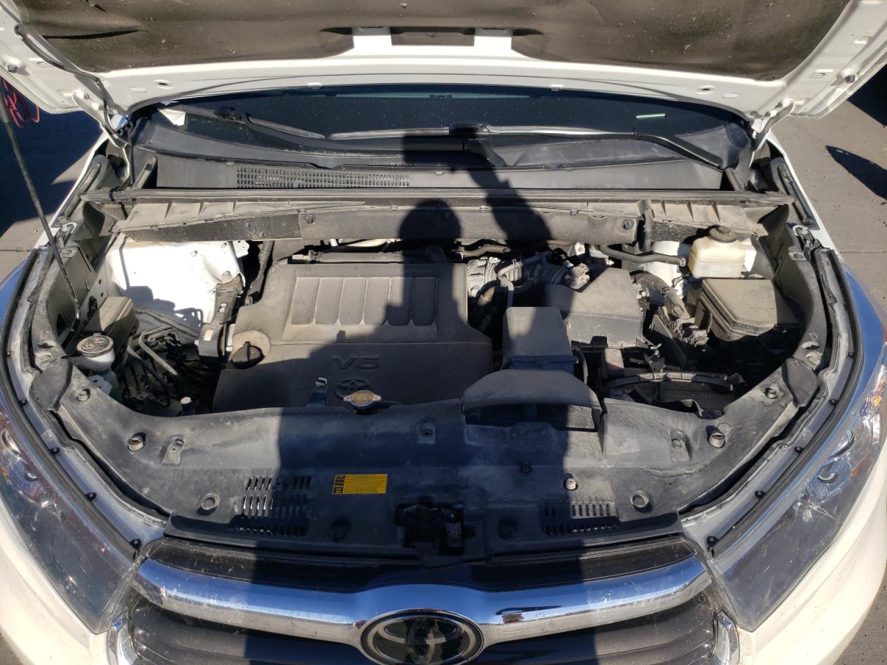 Photo 7 from auction – 2015 TOYOTA HIGHLANDER with VIN 5TDDKRFH0FS126877