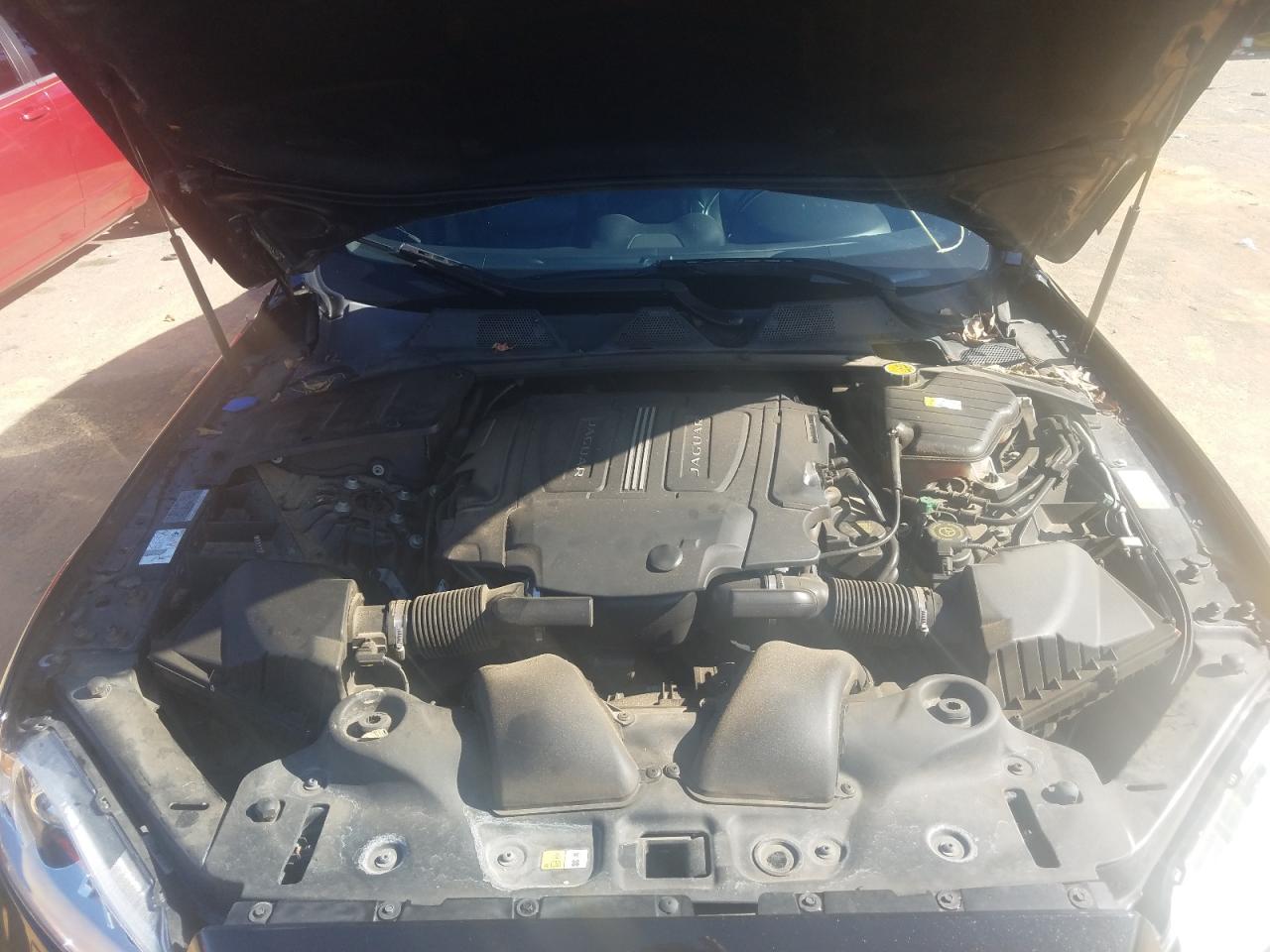 Photo 7 from auction – 2015 JAGUAR XJ with VIN SAJWJ1CD9F8V88844