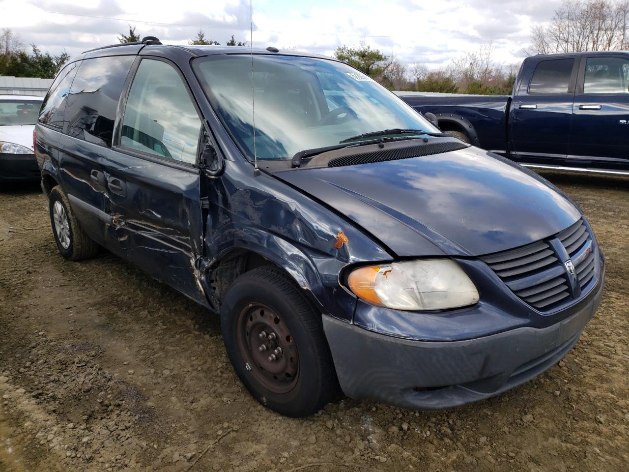DODGE CARAVAN SE 2007 with VIN 1D4GP25R97B109054 - Photo from auction