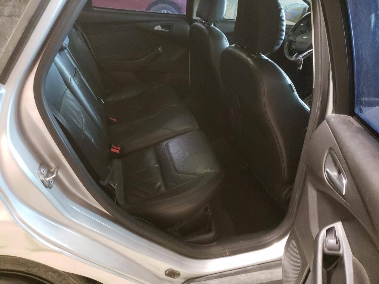Photo 6 from auction – 2016 FORD FOCUS SE with VIN 1FADP3K29GL385425
