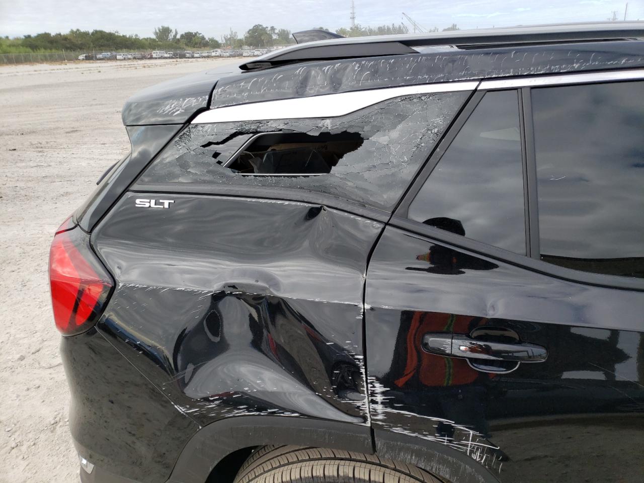 Photo 9 from auction – 2021 GMC TERRAIN SL with VIN 3GKALPEV2ML349733