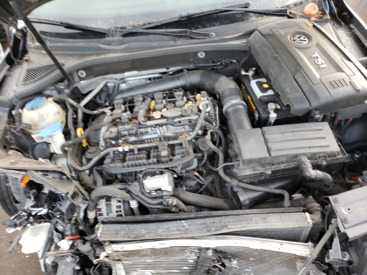 Photo 7 from auction – 2015 VOLKSWAGEN PASSAT S with VIN 1VWAT7A35FC121088
