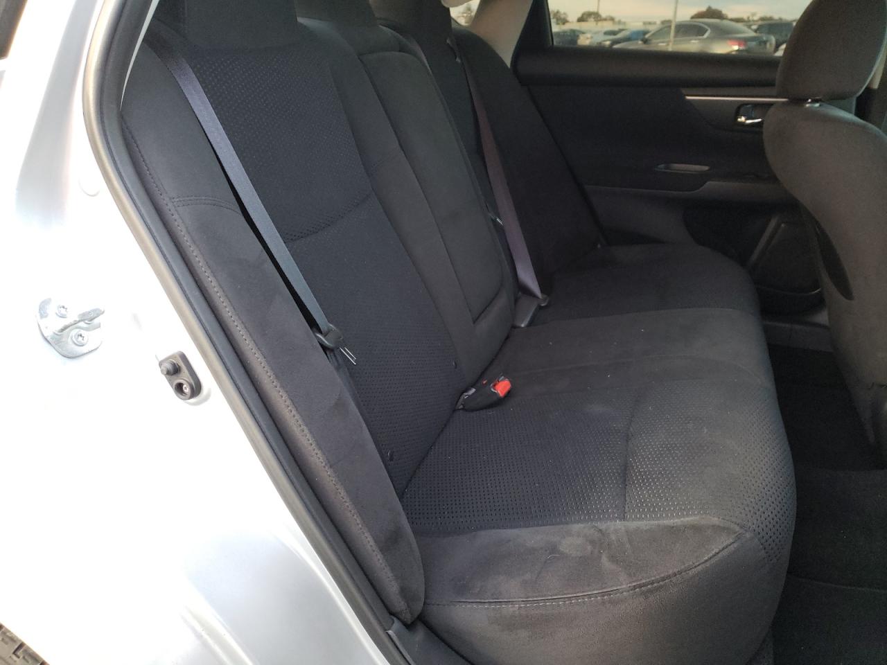 Photo 6 from auction – 2015 NISSAN ALTIMA 2.5 with VIN 1N4AL3APXFC166144